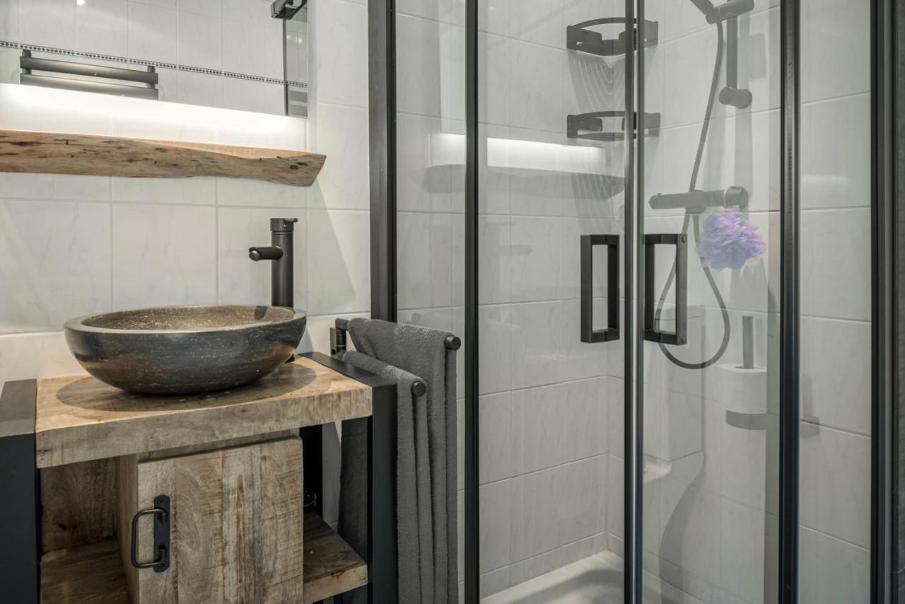 Vakantiewoning Met Serre En Airconditioning Tzummarum 外观 照片