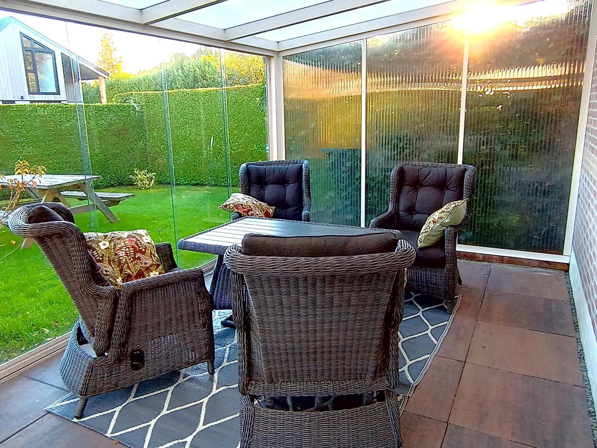 Vakantiewoning Met Serre En Airconditioning Tzummarum 外观 照片